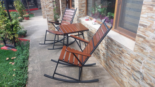 Set 2 balansoare cu spătar înalt + masă 600x600mm – stejar închis și fier negru mat