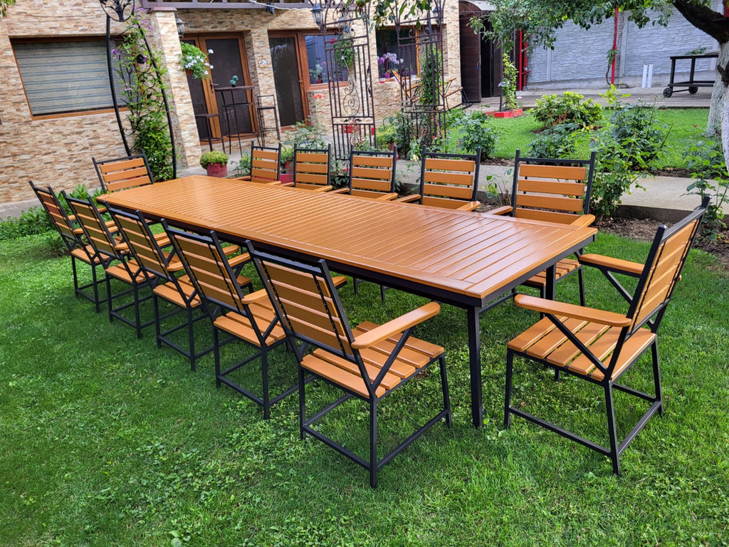 Set masă cu 12 scaune – lemn stejar deschis și fier negru