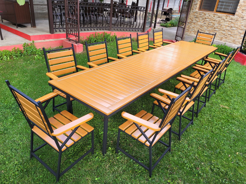 Set masă cu 12 scaune – lemn stejar deschis și fier negru