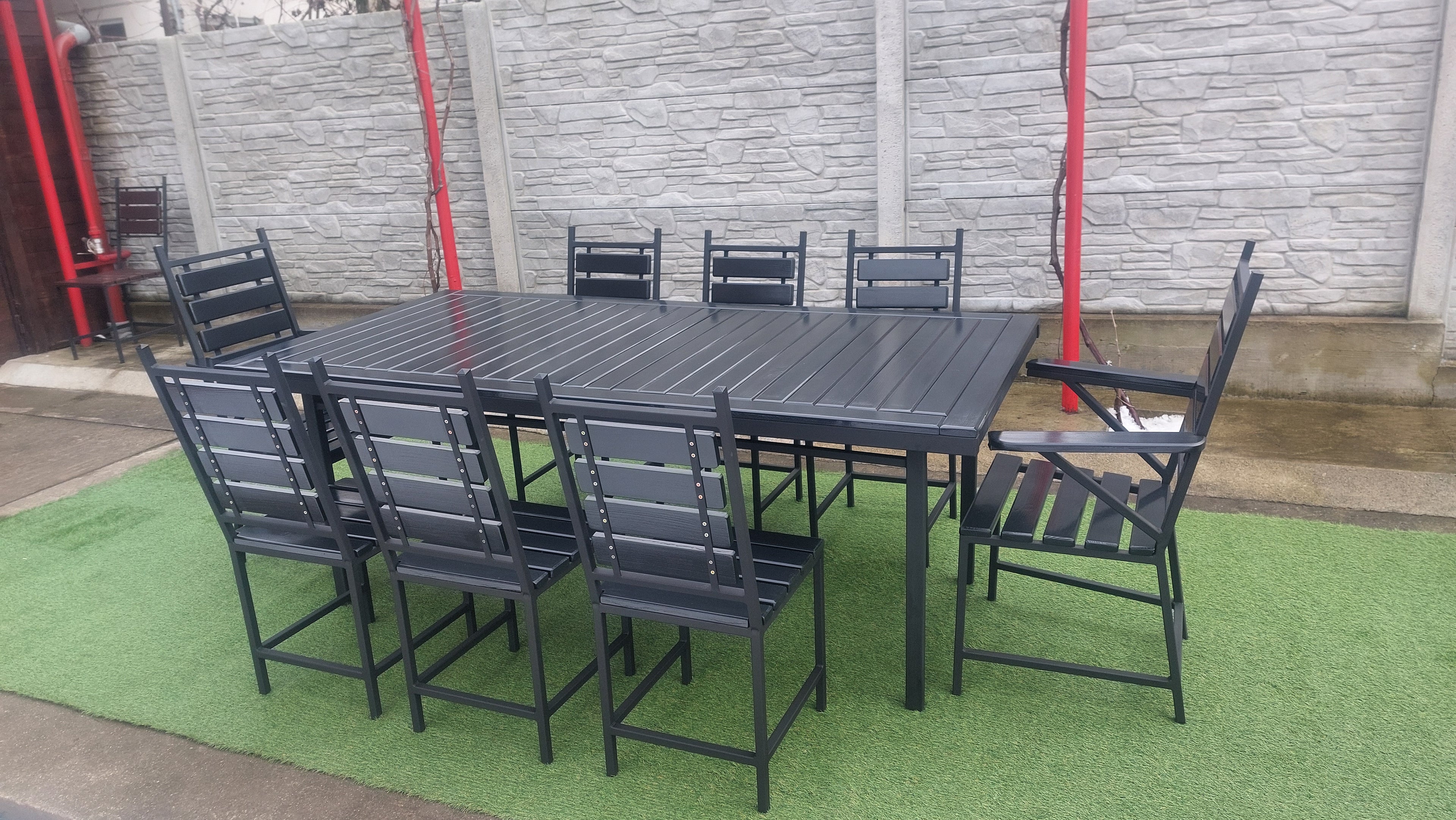 Set masă terasă 2000x1000mm – scanduri gri antracit, cadru fier negru, 8 scaune